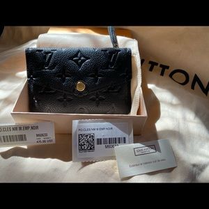 Brand New Louis Vuitton Key Pouch Noir